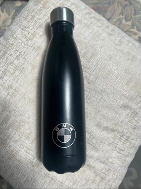 S'well BMW Onyx vacuum insulated stainless steel water bottle